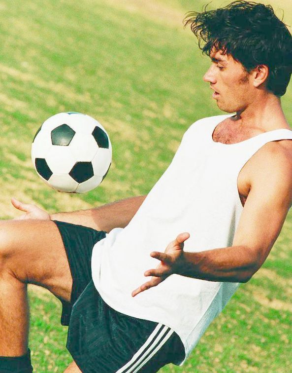 熊猫体育平台体育）踢足球的10个经典小知识你知道几个？！(图4)