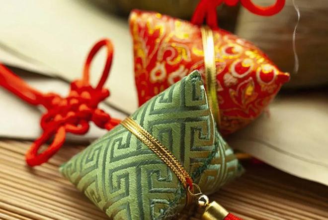 熊猫体育官网“城投·国资杯”六安市第十届龙舟赛开赛在即这些赛龙舟小知识你知道多少?(图10) 熊猫体育官网“城投·国资杯”六安市第十届龙舟赛开赛在即这些赛龙舟小知识你知道多少?(图10)