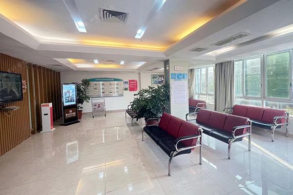 潮州男科医院怎么样分享秋季男性保养小知识不可忽视熊猫体育官网的几个方面(图1)