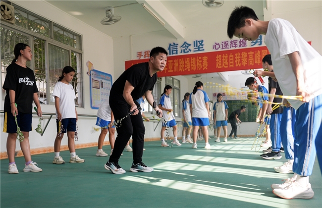 熊猫体育平台让更多孩子跑起来！明天邀您共赴一场体育盛会(图3)